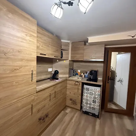 студио-джени Burgas City